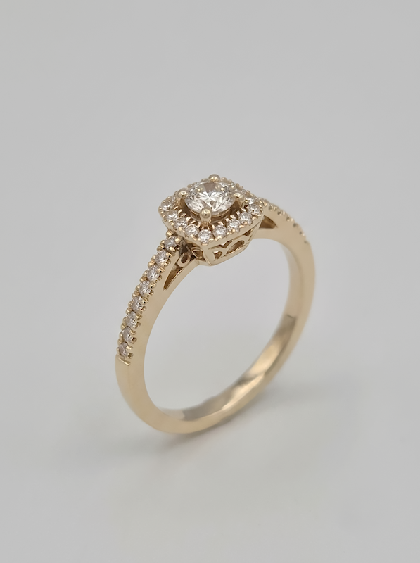 Pierścionek Asteria żółte złoto 0.585 z brylantami naturalnymi 0.17 ct i 0.14 ct