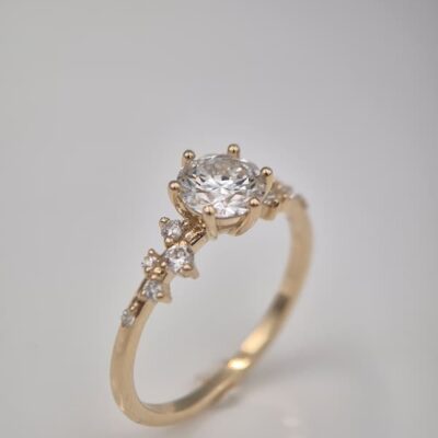 Pierścionek Asteria żółte złoto 0.585 (14k) z brylantami laboratoryjnymi 1.0ct + 0.16ct