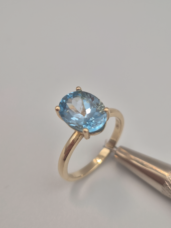 Pierścionek Irini żółte złoto 0.585 (14k) z topazem 3.00 ct