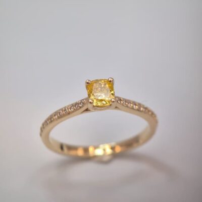 Pierścionek Harmonia żółte złoto 0.585 z żółtym diamentem laboratoryjnym 0.54ct